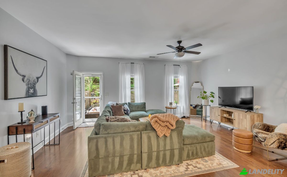 Single Family Home for Sale 1113 Woodbury Falls Ct, Nashville, Davidson County, Tennessee, United States, TN 37221, USA. Photo 16