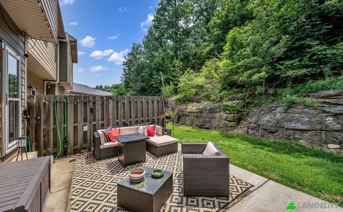 Single Family Home for Sale 1113 Woodbury Falls Ct, Nashville, Davidson County, Tennessee, United States, TN 37221, USA. Photo 3