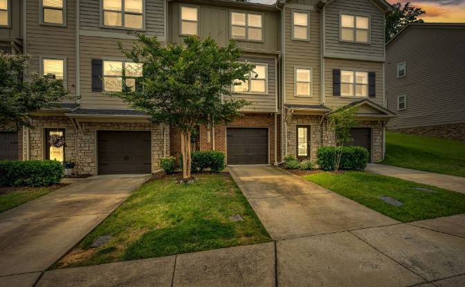 Single Family Home for Sale 1113 Woodbury Falls Ct. Photo#4
