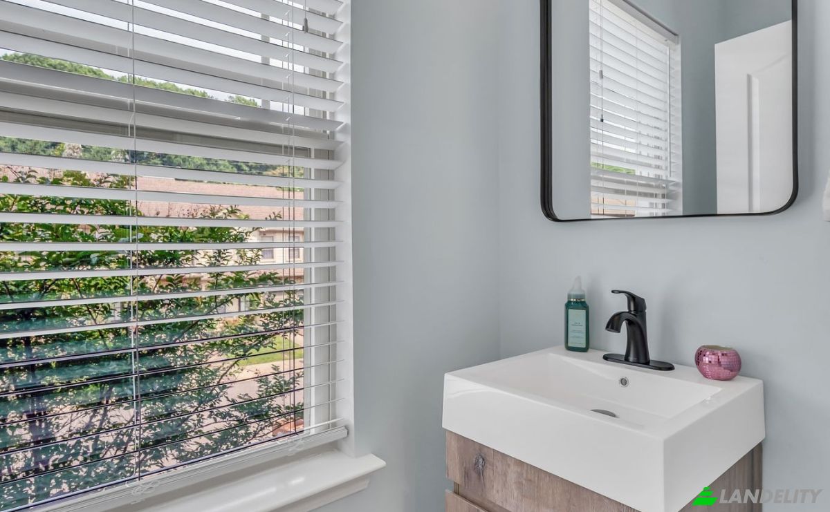 Single Family Home for Sale 1113 Woodbury Falls Ct, Nashville, Davidson County, Tennessee, United States, TN 37221, USA. Photo 10