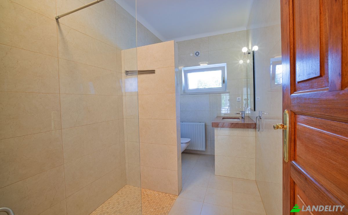 Villa for Sale 8550 Monchique, Monchique, Faro District, Portugal. Photo 14