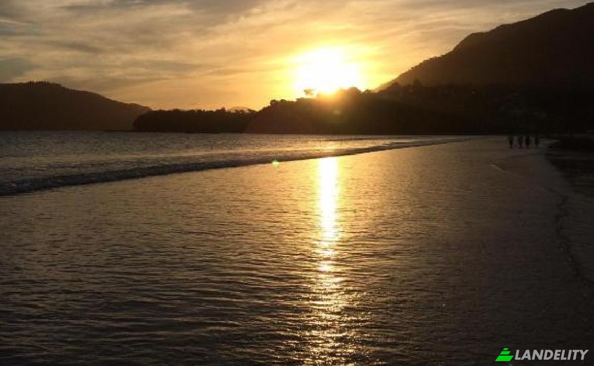 Hotel for Sale R Amendoeira, 315, Santa Rita, Ubatuba, State of Sao Paulo, Brazil, 11680-000. Photo 9