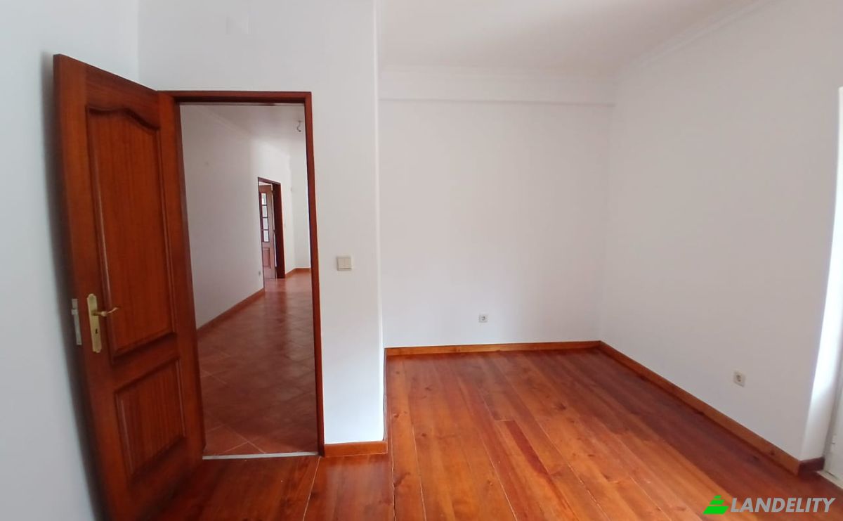 Villa for Sale R 23 de Junho 5a, 2600 Vila Franca de Xira, Vila Franca de Xira, Lisbon, Portugal. Photo 13