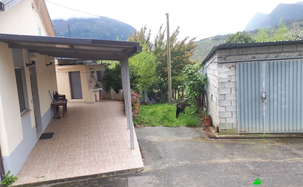 Townhouse for Sale Contrada Ischia Grande, 85040 Nemoli PZ, Nemoli, Province of Potenza, Basilicata, Italy. Photo 4