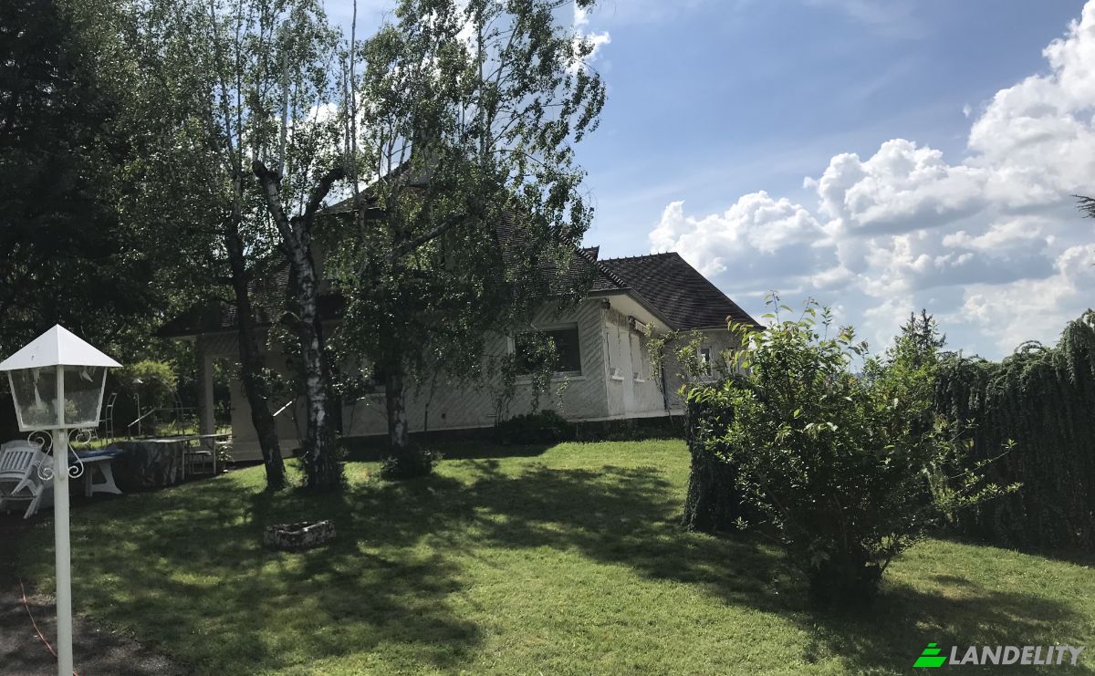 Villa for Sale 113 Chem des Pistoles, 03100 Montlucon, Montlucon, Allier, Auvergne-Rhone-Alpes, France. Photo 15