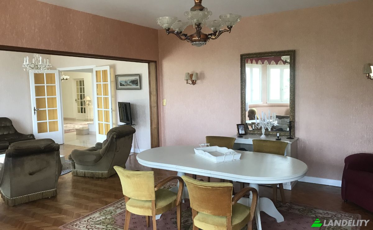 Villa for Sale 113 Chem des Pistoles, 03100 Montlucon, Montlucon, Allier, Auvergne-Rhone-Alpes, France. Photo 22