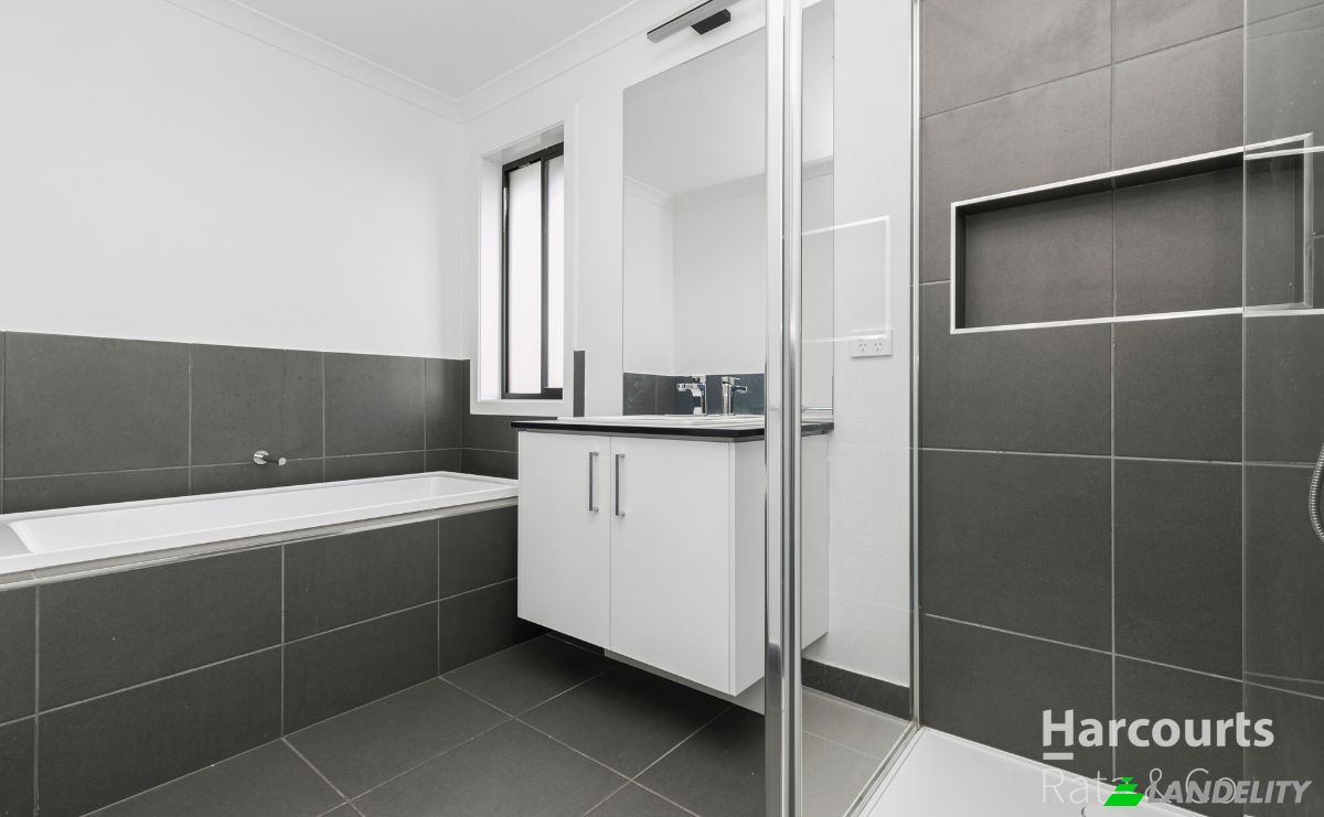 Single Family Home for Rent 44 Aspect Dr, Doreen VIC 3754, Doreen, City of Whittlesea, Victoria, Australia. Photo 10