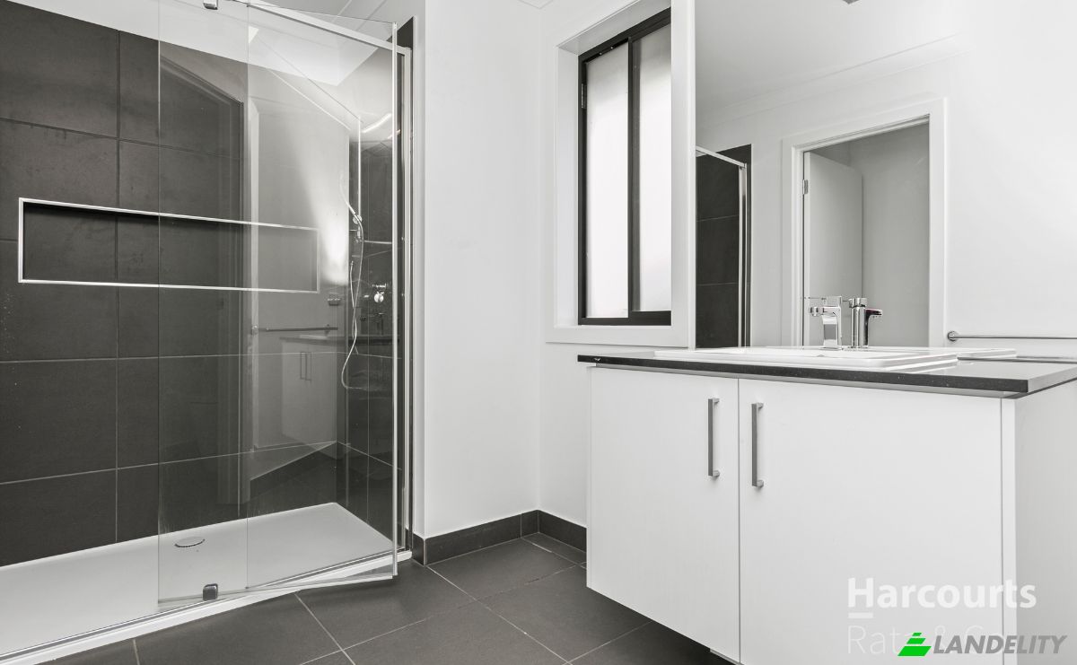 Single Family Home for Rent 44 Aspect Dr, Doreen VIC 3754, Doreen, City of Whittlesea, Victoria, Australia. Photo 11