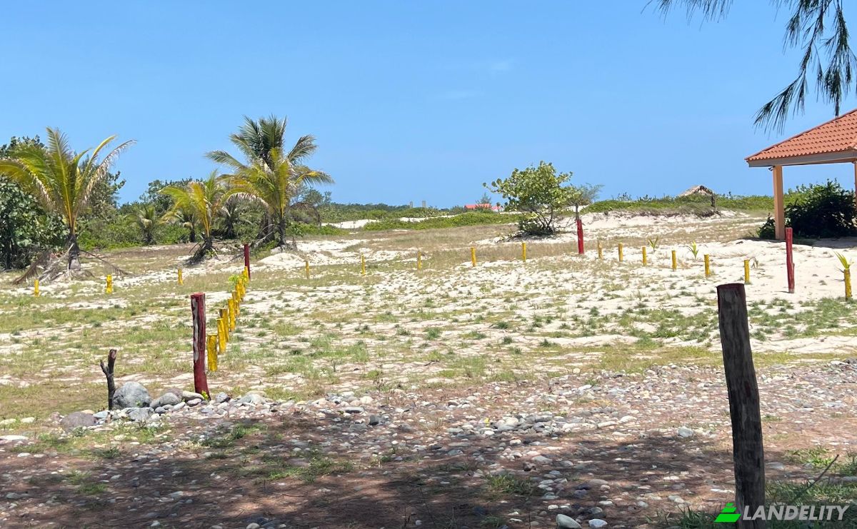 Land Lot for Sale La Ceiba, Atlantida Department, Honduras, Atlantida. Photo 2