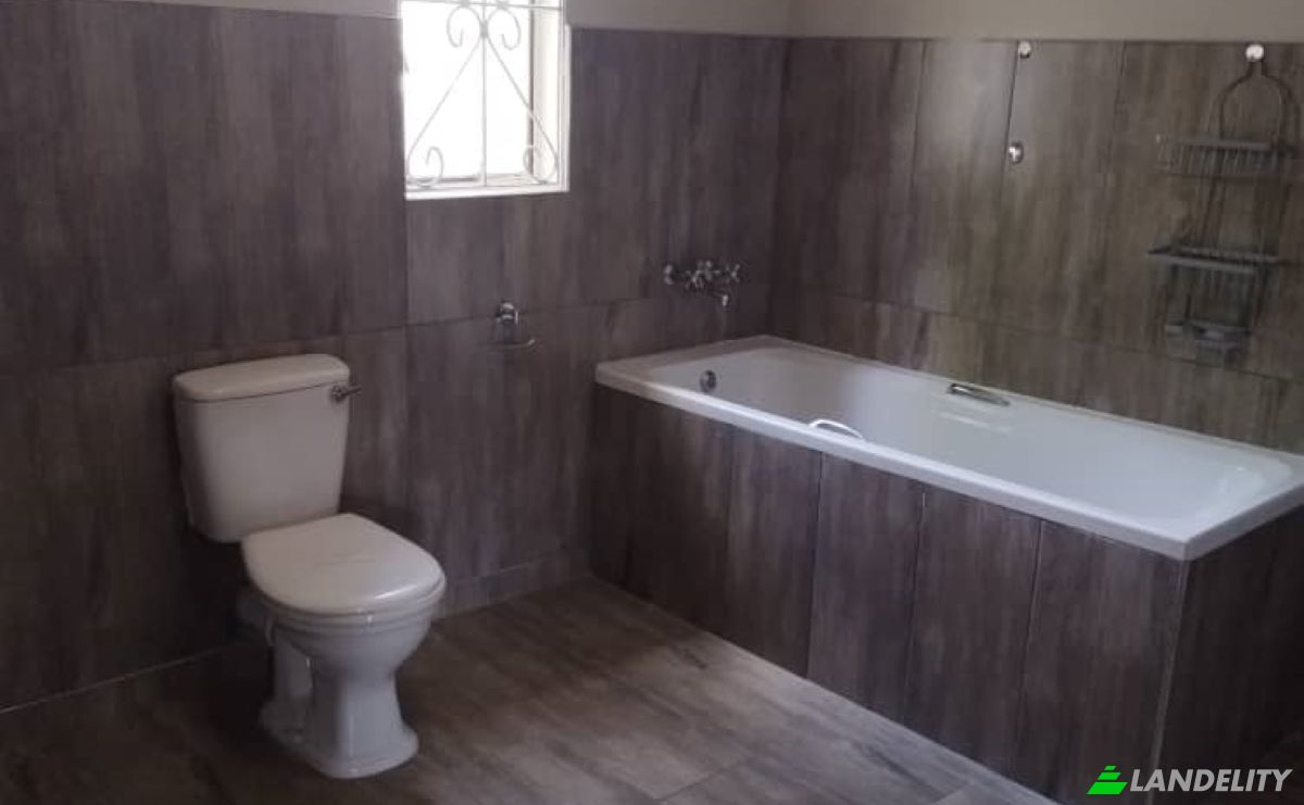 Casa de una sola familia en venta Ongwediva, Oshana Region, Namibia. Foto 2