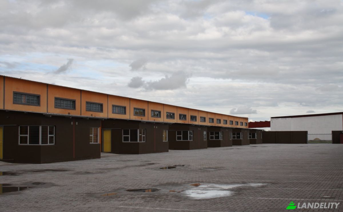 Business for Sale main road, Ondangwa, Oshana Region, Namibia. Photo 4