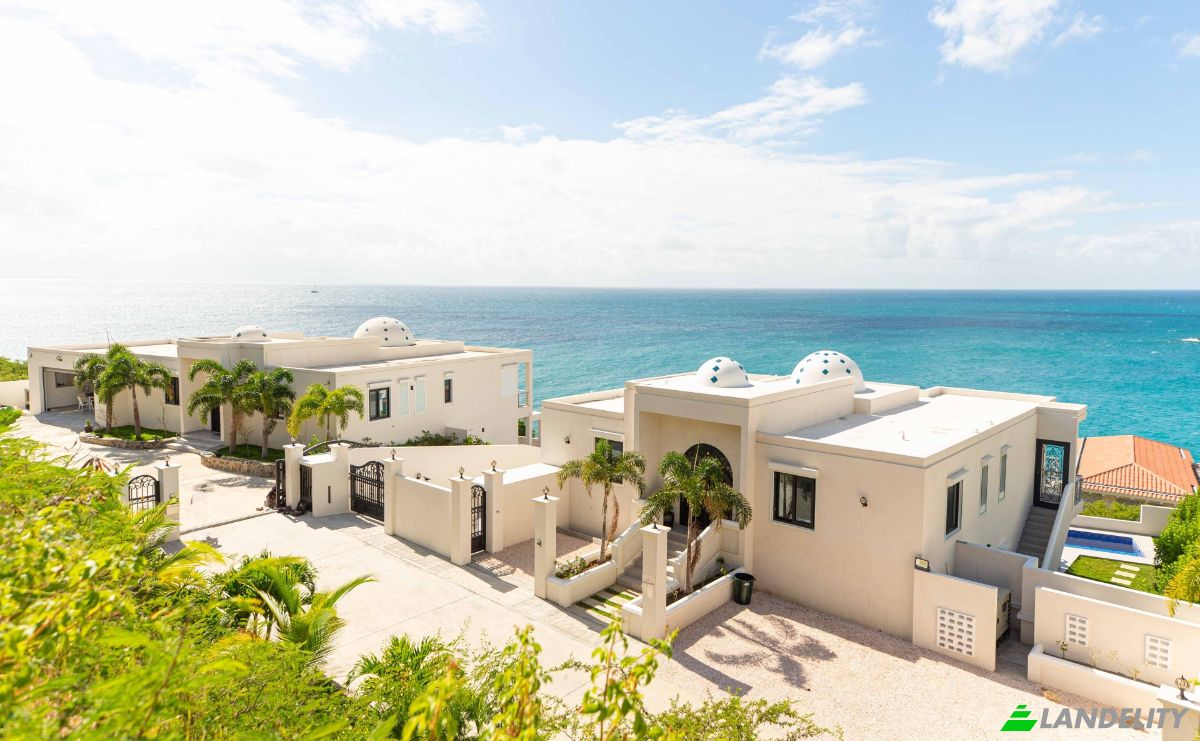 Single Family Home for Sale Island View Ln, Cole Bay, Sint Maarten. Photo 3