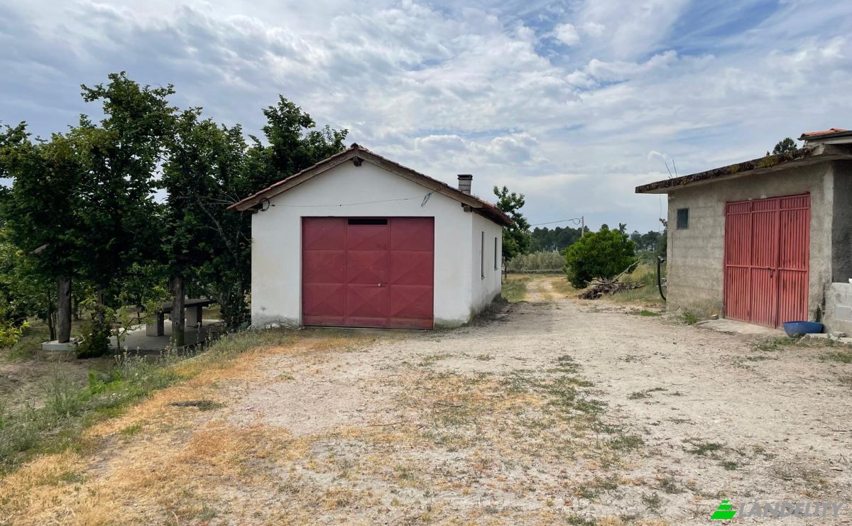 Investing/Development for Sale R Sao Joao, 3620, Fonte Arcada, Moimenta da Beira, Viseu District, Portugal. Photo 4