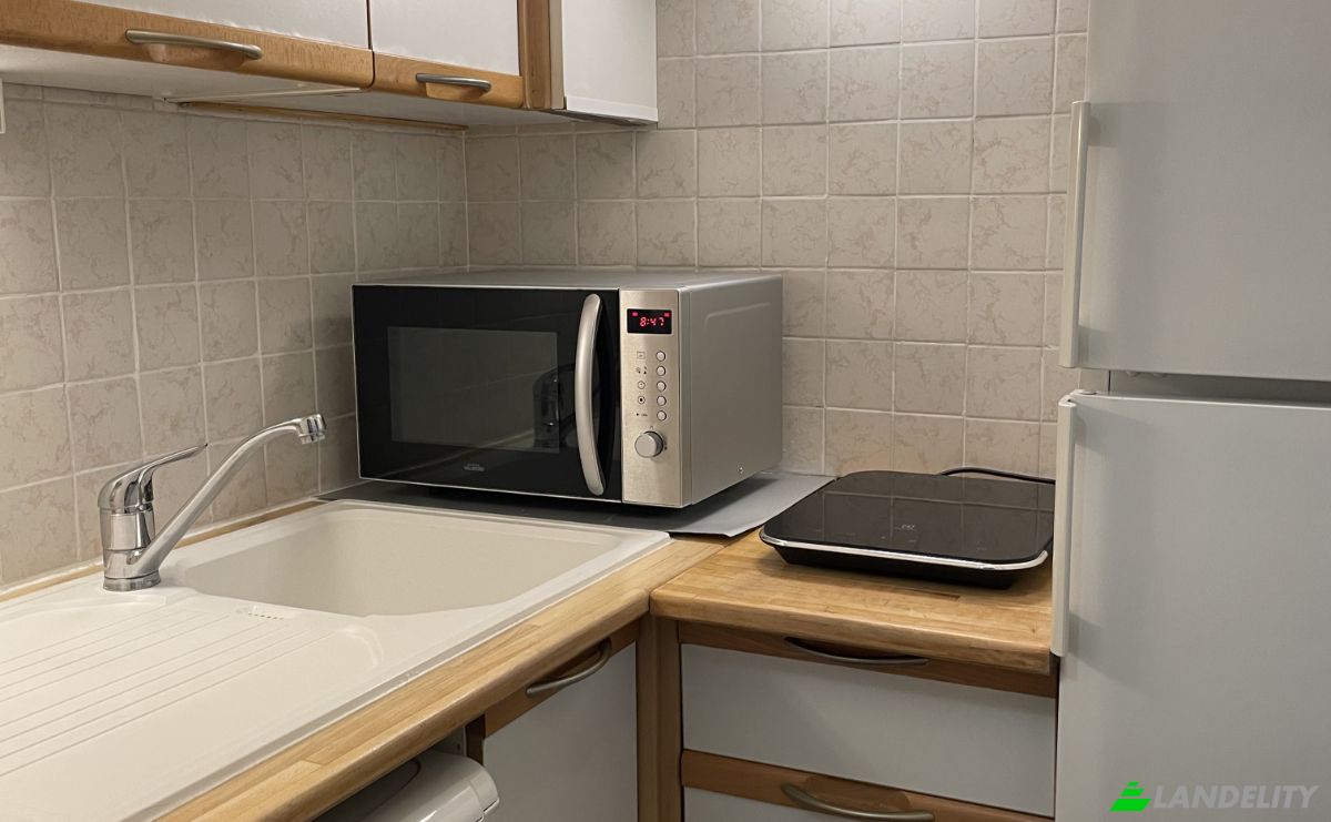 Apartment for Sale 11 Rue de Berri, 75008 Paris, Paris, Ile-de-France, France. Photo 4