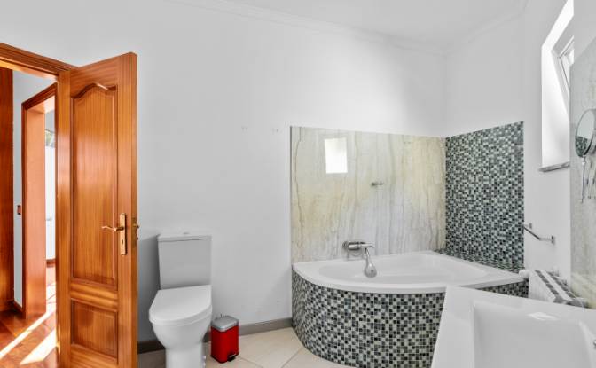 Villa for Sale Caminho da Achadinha 56. Photo#15