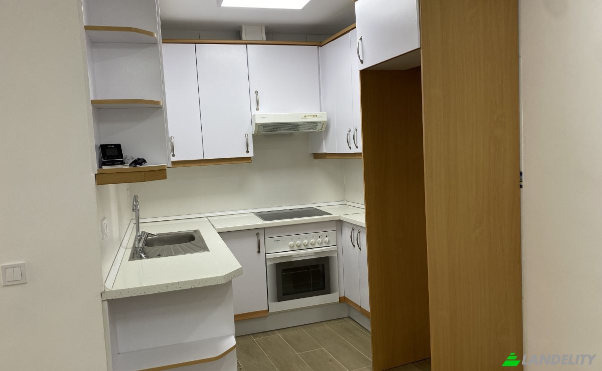 Apartment for Sale C del Principe, Centro, Madrid, Community of Madrid, Spain. Photo 8