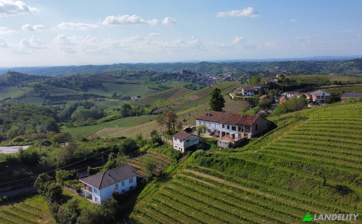 Mansion for Sale Via San Michele, 14040 Vinchio AT, Vinchio, Province of Asti, Piedmont, Italy. Photo 3