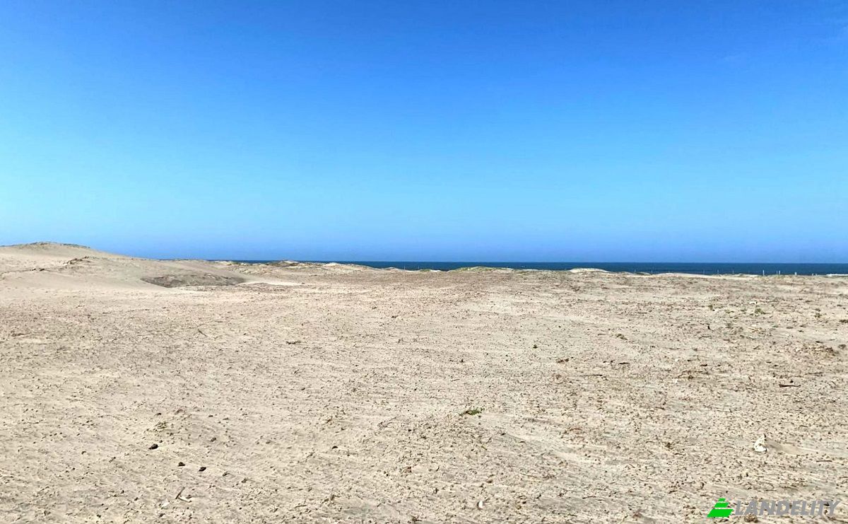 Land Lot for Sale Via Sin Nombre, 14000, Pimentel, Lambayeque Province, Lambayeque, Peru. Photo 1