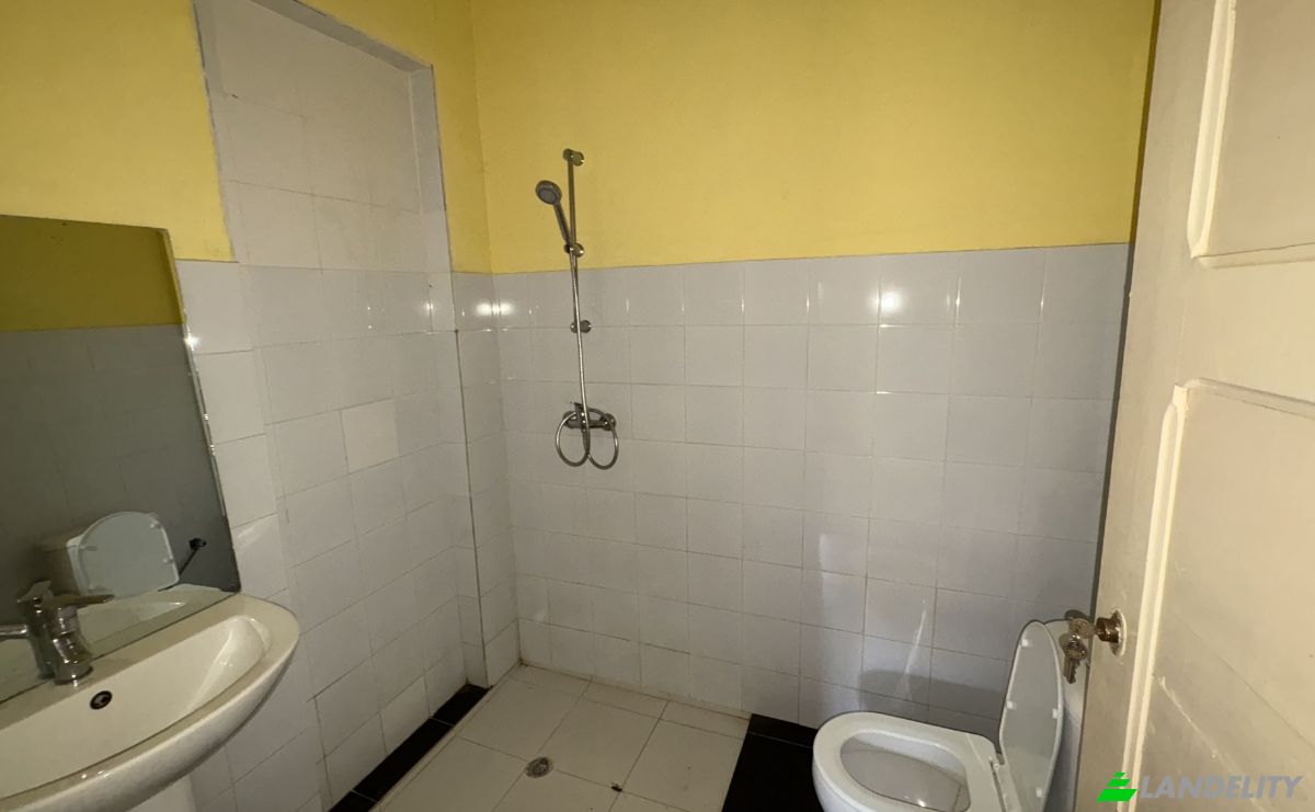 Single Family Home for Rent Estr de Agua Porca, Sao Tome, Riboque, Agua Grande, Sao Tome and Principe. Photo 9