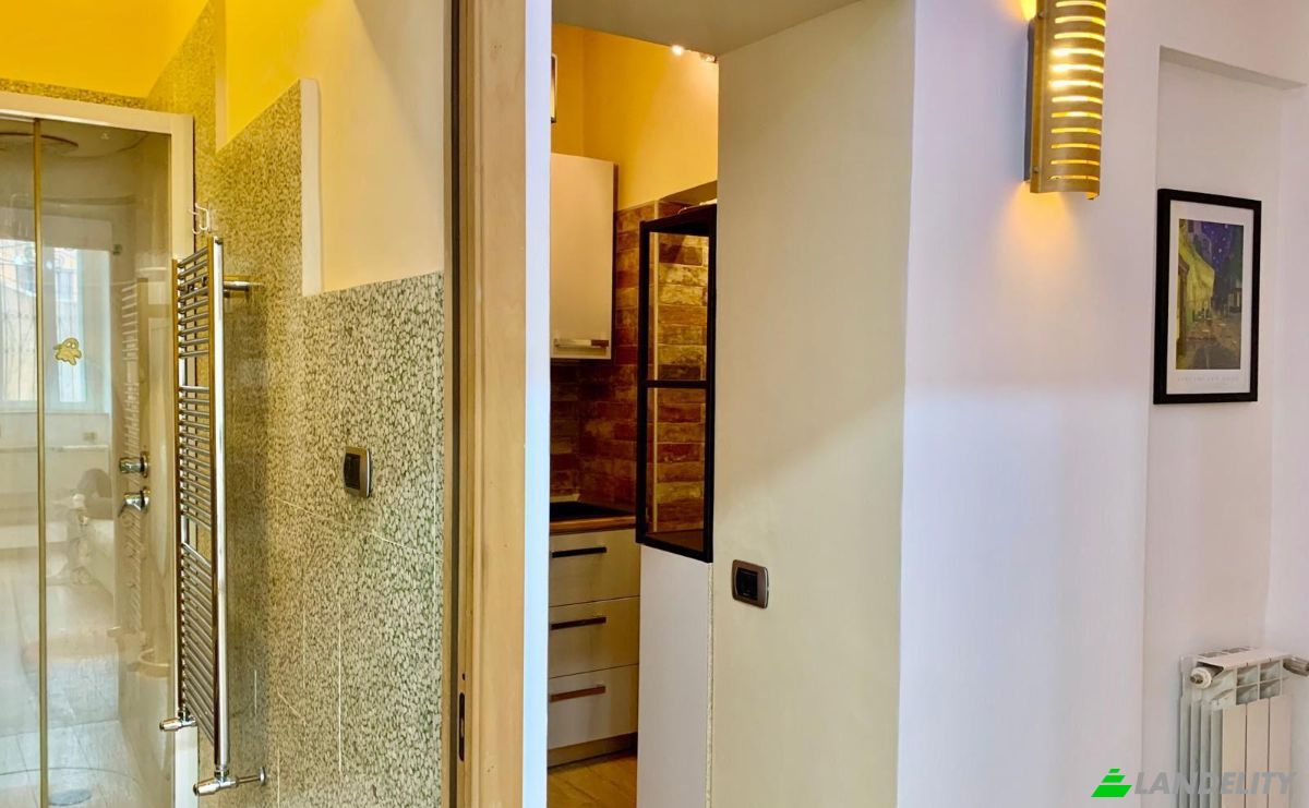 Apartment for Sale Via di SantOnofrio, 23 A, 00165 Roma RM, Rome, Metropolitan City of Rome Capital, Lazio, Italy. Photo 11