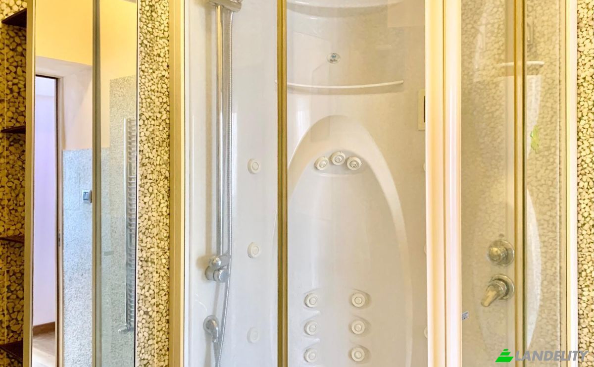 Apartment for Sale Via di SantOnofrio, 23 A, 00165 Roma RM, Rome, Metropolitan City of Rome Capital, Lazio, Italy. Photo 12