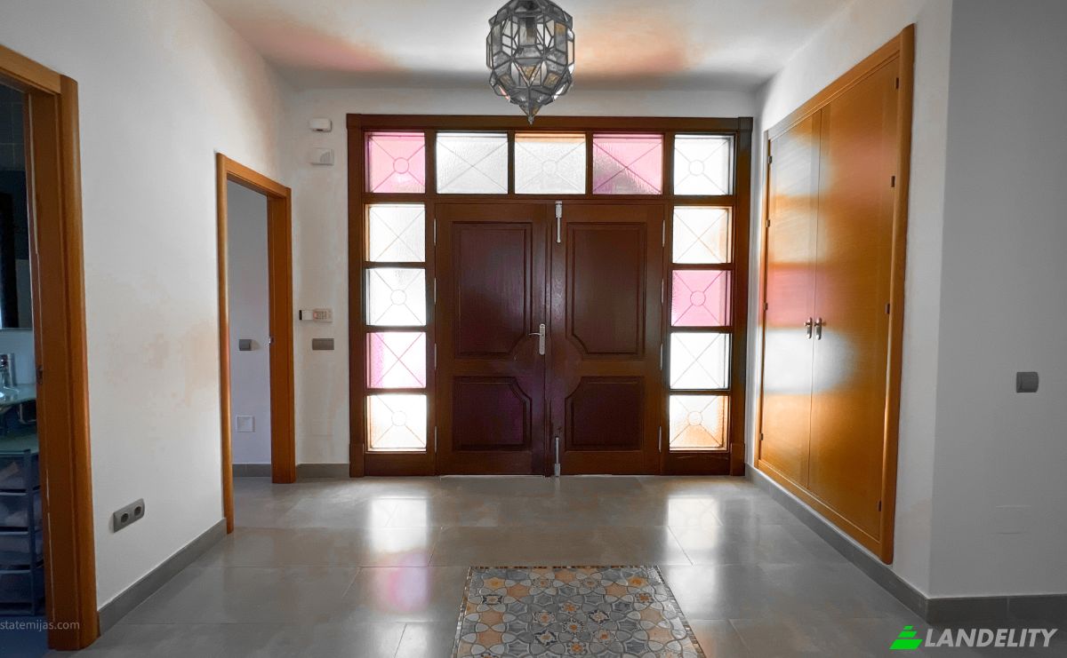 Villa for Sale C Las Mimosas, Las Lagunas de Mijas, Mijas, Malaga, Andalusia, Spain. Photo 12