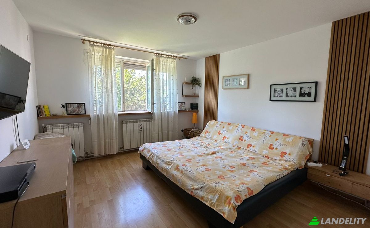 Villa for Sale Strada Ghica Voda 1b, Turnu Magurele, Teleorman, Romania. Photo 9
