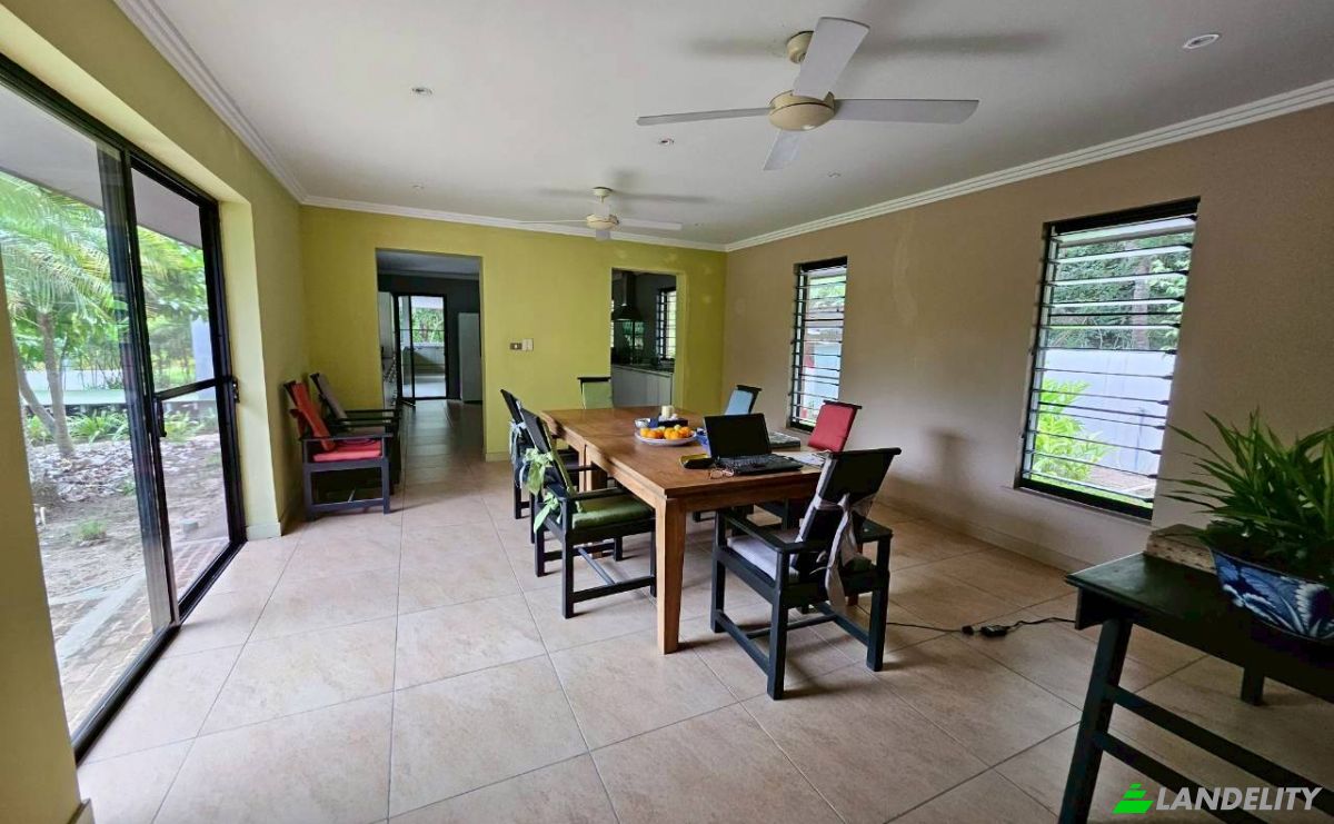 Single Family Home for Sale Hua Sai Nua, Amphoe Cha-am, Chang Wat Phetchaburi 76120, Huai Sai Nuea, Cha-am District, Phetchaburi, Thailand. Photo 4