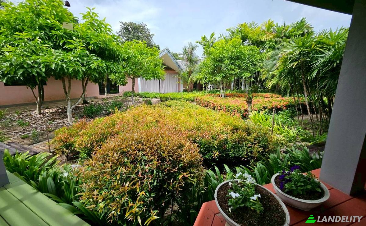 Single Family Home for Sale Hua Sai Nua, Amphoe Cha-am, Chang Wat Phetchaburi 76120, Huai Sai Nuea, Cha-am District, Phetchaburi, Thailand. Photo 9