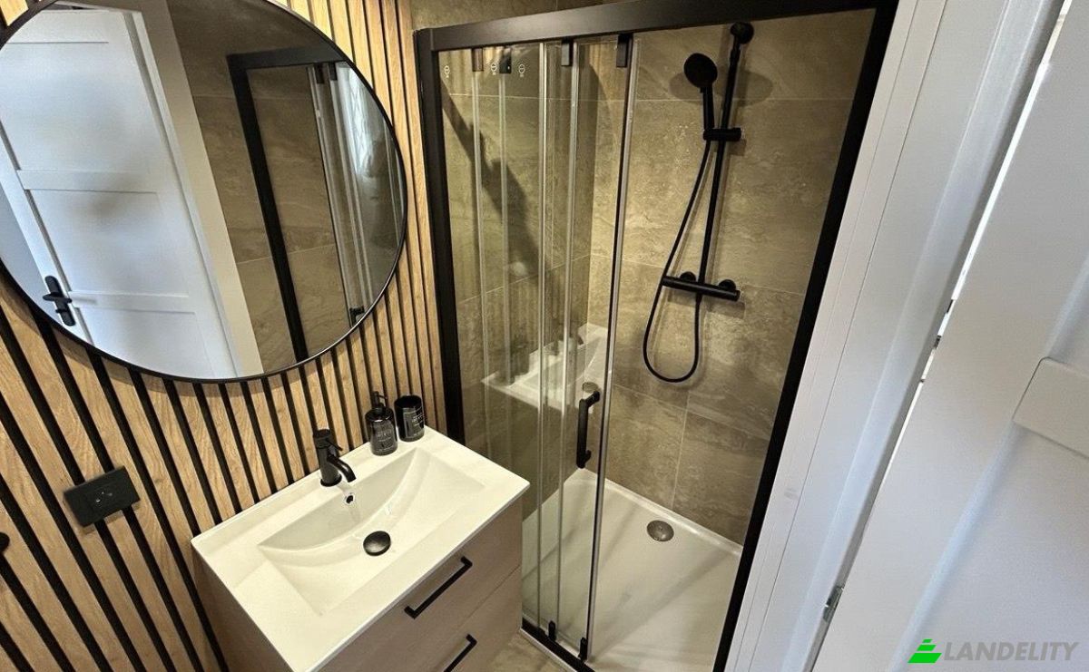 Apartment for Sale 94 Bd Eugene Gazagnaire, 06400 Cannes, Cannes, Alpes-Maritimes, Provence-Alpes-Cote dAzur, France. Photo 4