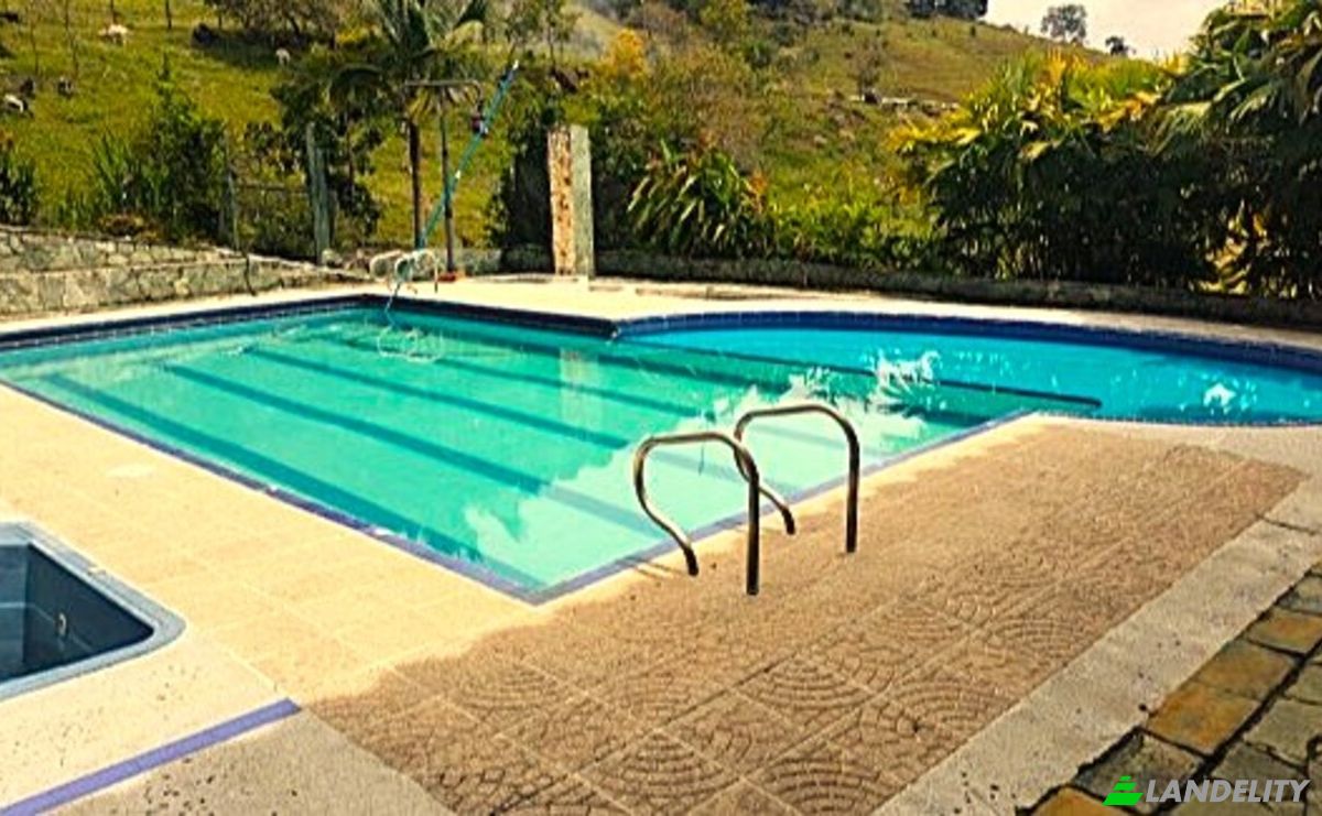 Blockhütte/Ferienhaus zu verkaufen La Vaca, Vda El Noral, Vereda El Noral, Copacabana, Antioquia, Colombia. Foto 11