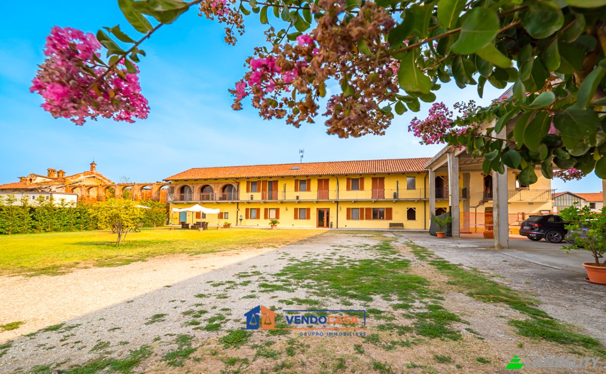 Tijd delen Te koop Frazione Veglia, 12062 Veglia CN, Cherasco, Province of Cuneo, Piedmont, Italy. Foto 1