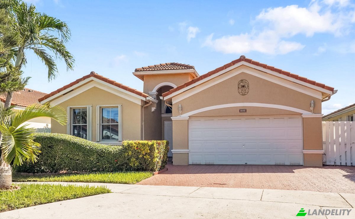 Single Family Home for Sale 849 NW 136th Ave, Miami, FL 33182, USA, Tamiami, Miami-Dade County, Florida, United States. Photo 2