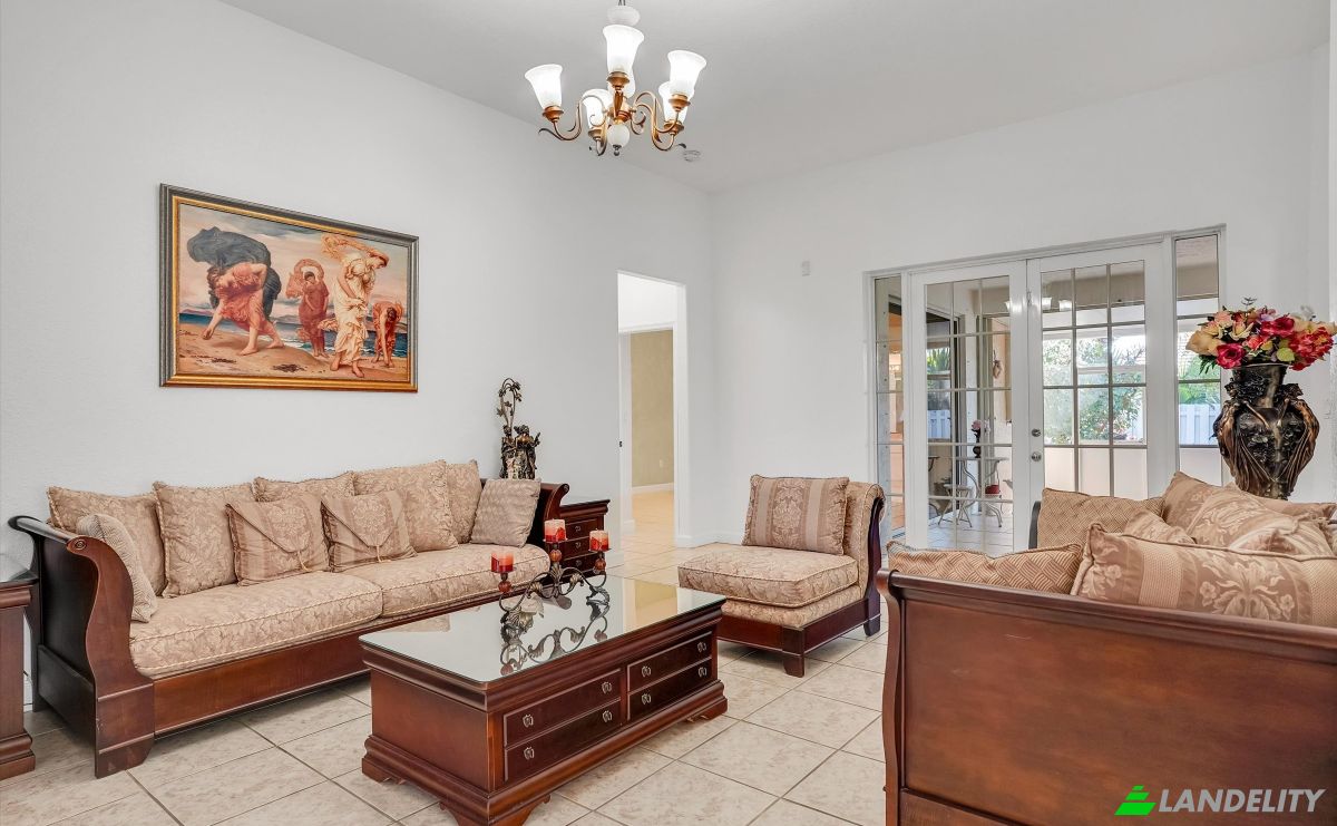 Single Family Home for Sale 849 NW 136th Ave, Miami, FL 33182, USA, Tamiami, Miami-Dade County, Florida, United States. Photo 7