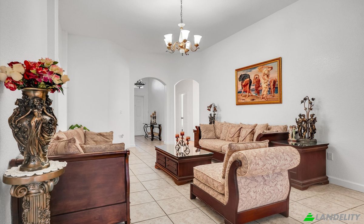 Single Family Home for Sale 849 NW 136th Ave, Miami, FL 33182, USA, Tamiami, Miami-Dade County, Florida, United States. Photo 8