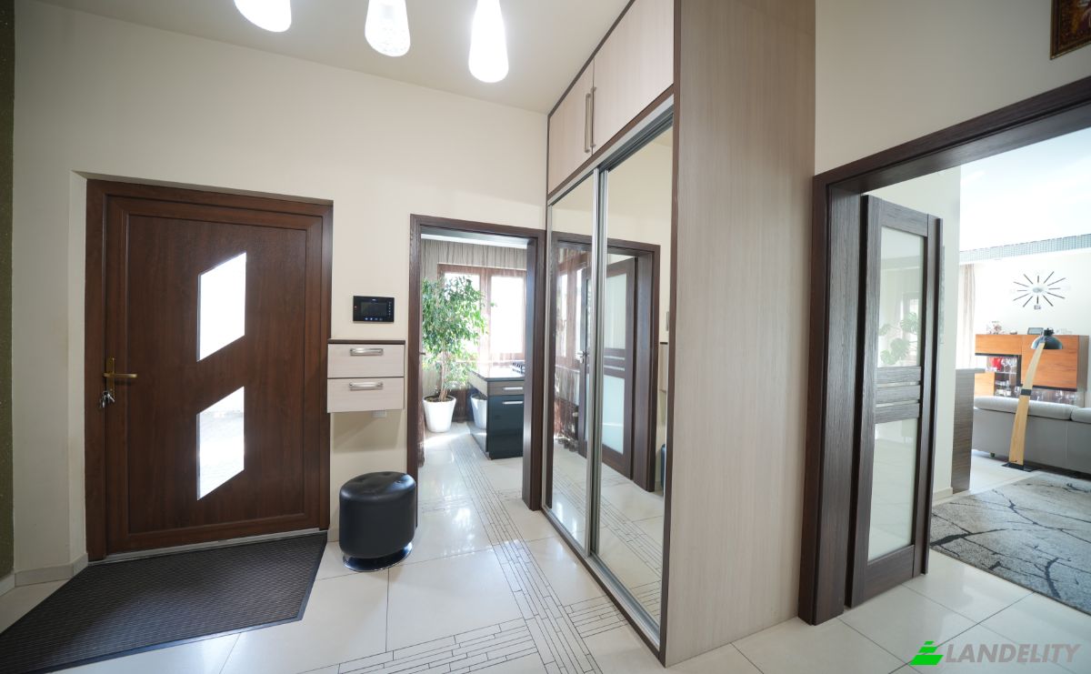 Single Family Home for Sale aleja Jana PawLa II 54d, 05-250 Radzymin, Radzymin, WoLomin County, Masovian Voivodeship, Poland. Photo 24
