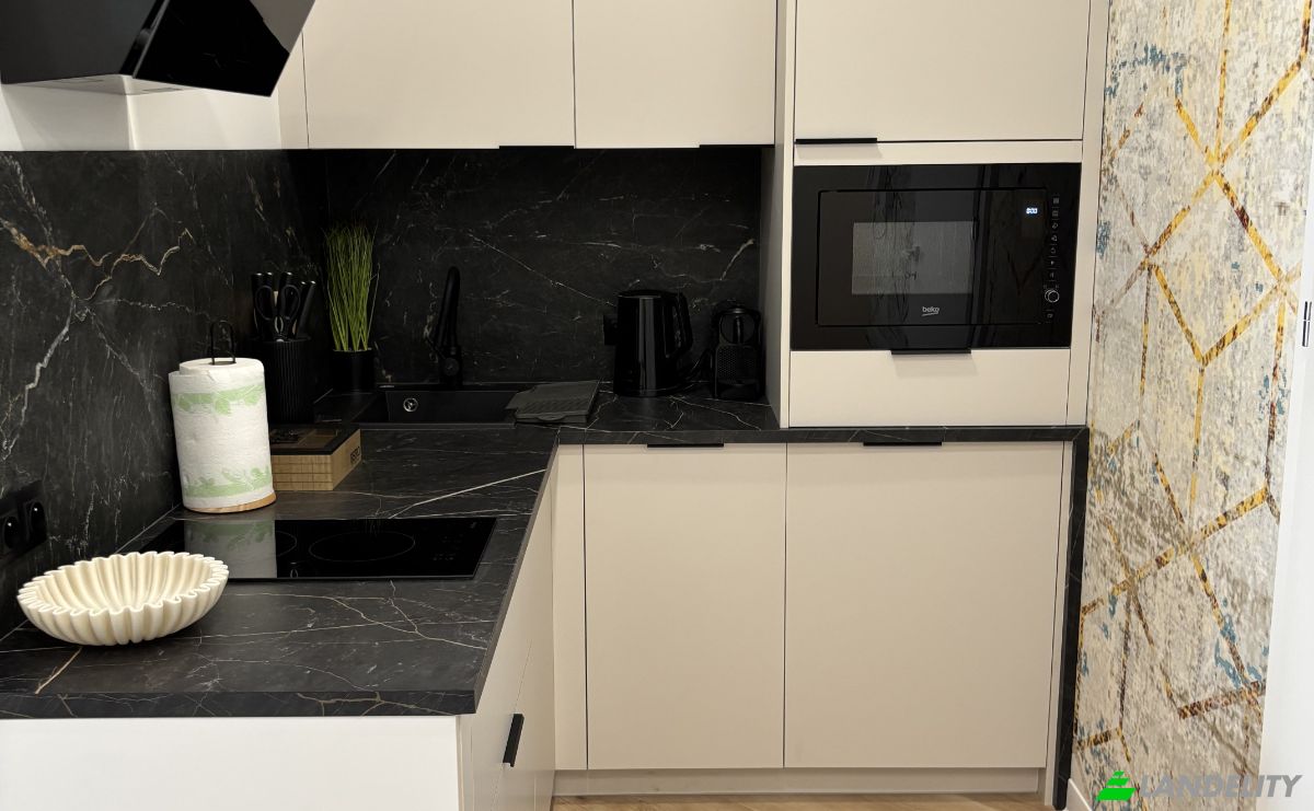 Apartment for Sale Franklina Delano Roosevelta 9, 90-056 Lodz, Lodz, Lodz Voivodeship, Poland. Photo 8