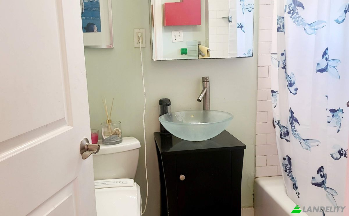 Apartment for Sale 49-07 43rd Ave, Woodside, NY 11377, USA, New York, Queens County, United States. Photo 5