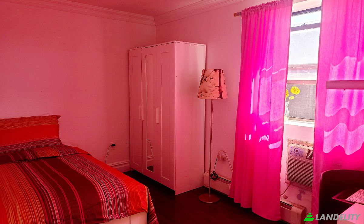 Apartment for Sale 49-07 43rd Ave, Woodside, NY 11377, USA, New York, Queens County, United States. Photo 9