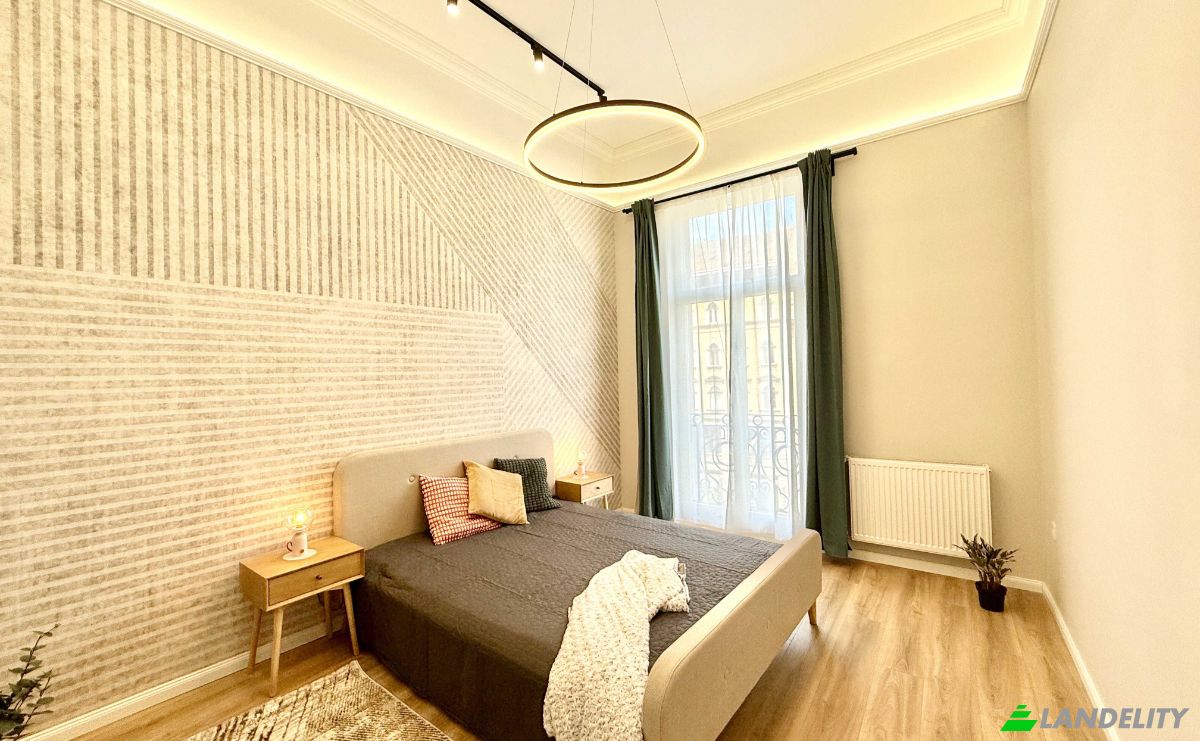 Apartment for Sale Budapest, Hungary, Rakoczi ut 25, 1088 Hungary. Photo 9