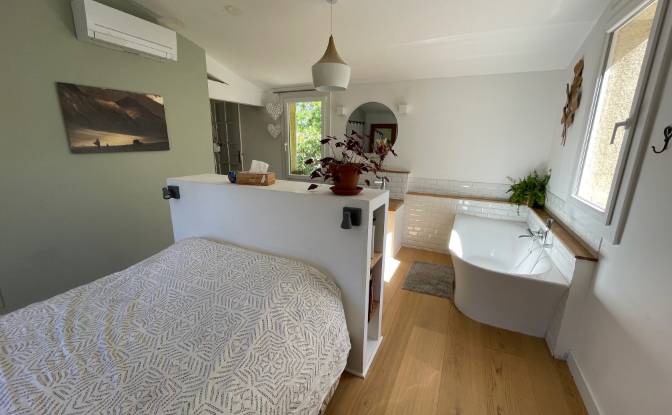 Villa à vendre 6 Imp Eucher, 84160 Lourmarin. Photo#4