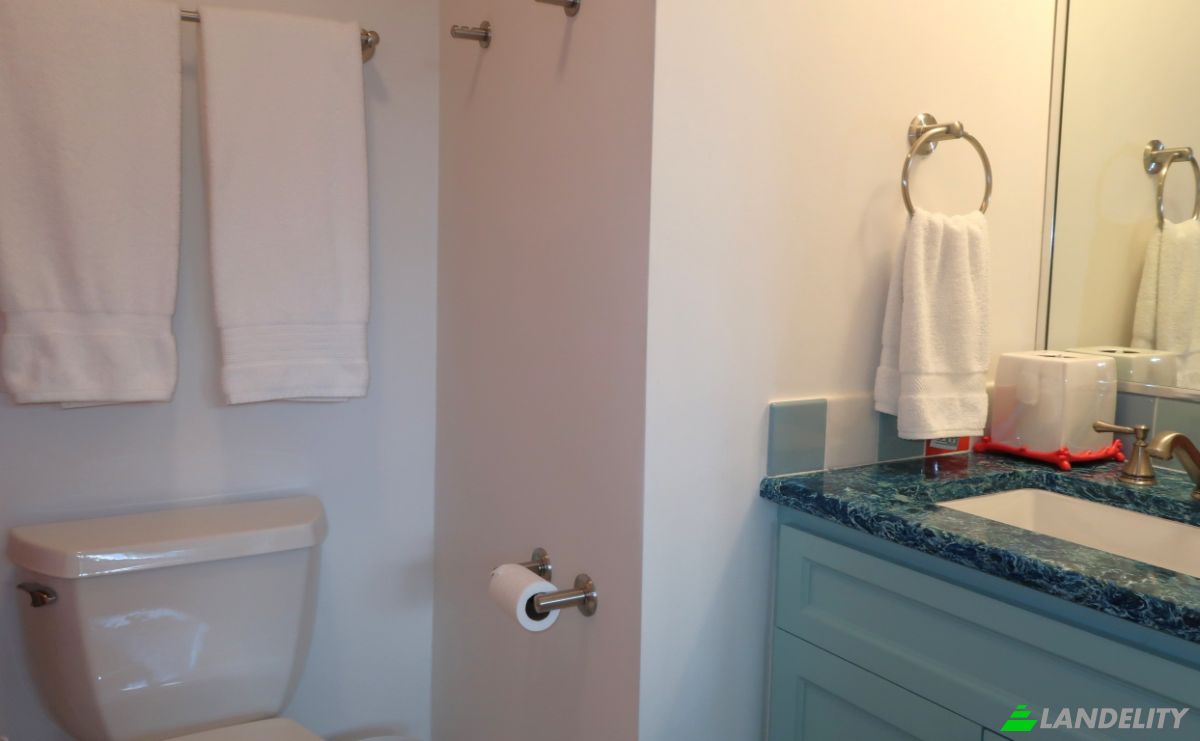 Townhouse for Sale W Bay St, Nassau, New Providence, The Bahamas. Photo 22
