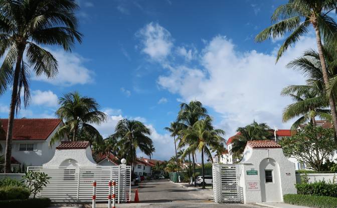 Townhouse for Sale W Bay St, Nassau. Photo#4