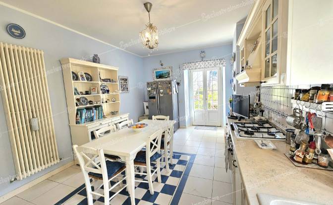 Villa for Sale Via Dante Alighieri, 157. Photo#1
