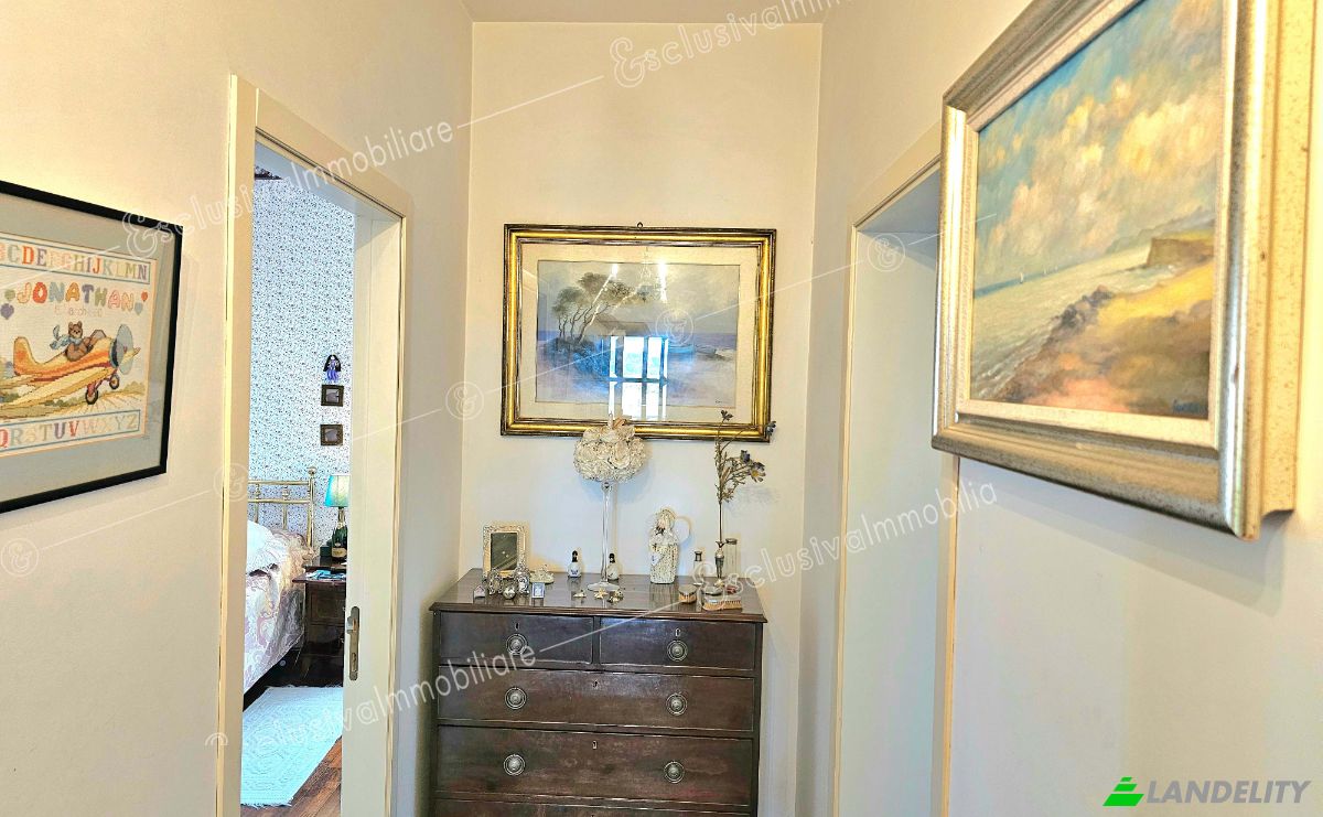 Villa for Sale Via Dante Alighieri, 157, 60022 Castelfidardo AN, Castelfidardo, Province of Ancona, Marche, Italy. Photo 10