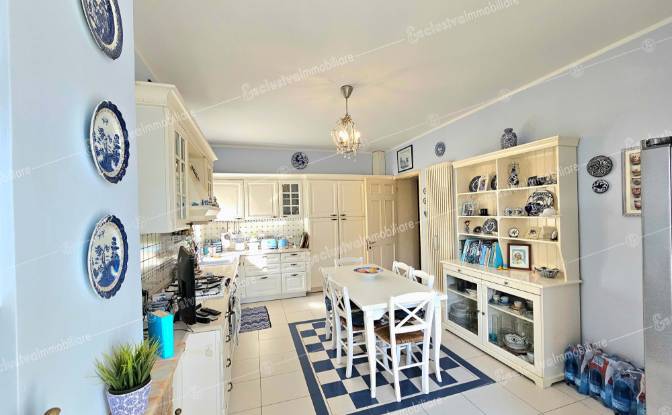 Villa for Sale Via Dante Alighieri, 157. Photo#2