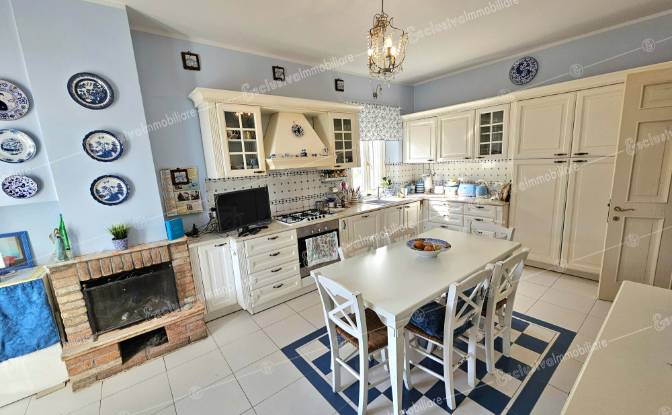 Villa for Sale Via Dante Alighieri, 157. Photo#4