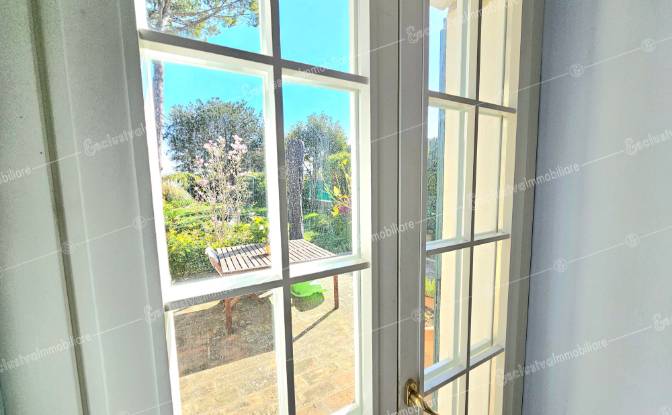 Villa for Sale Via Dante Alighieri, 157. Photo#5
