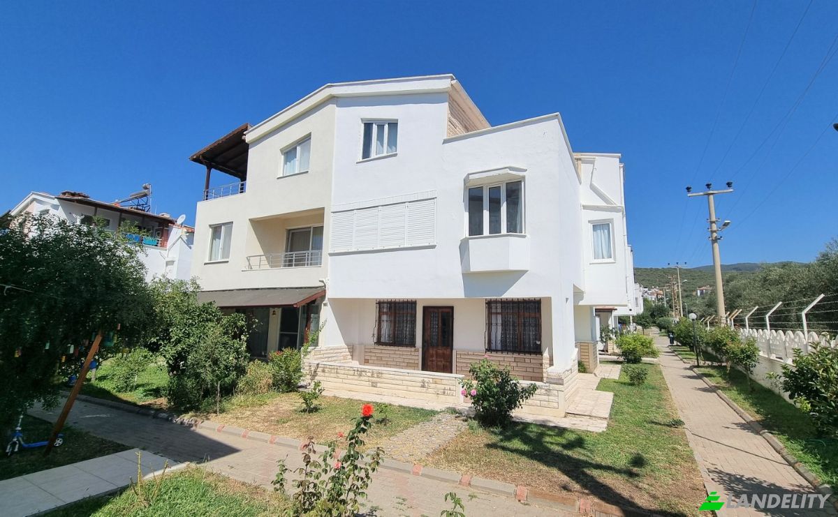 Triplex for Sale Narli, Bekir Sk No:56, 10870 Edremit Balikesir, Edremit Balikesir, Edremit, Balikesir, Turkiye. Photo 1