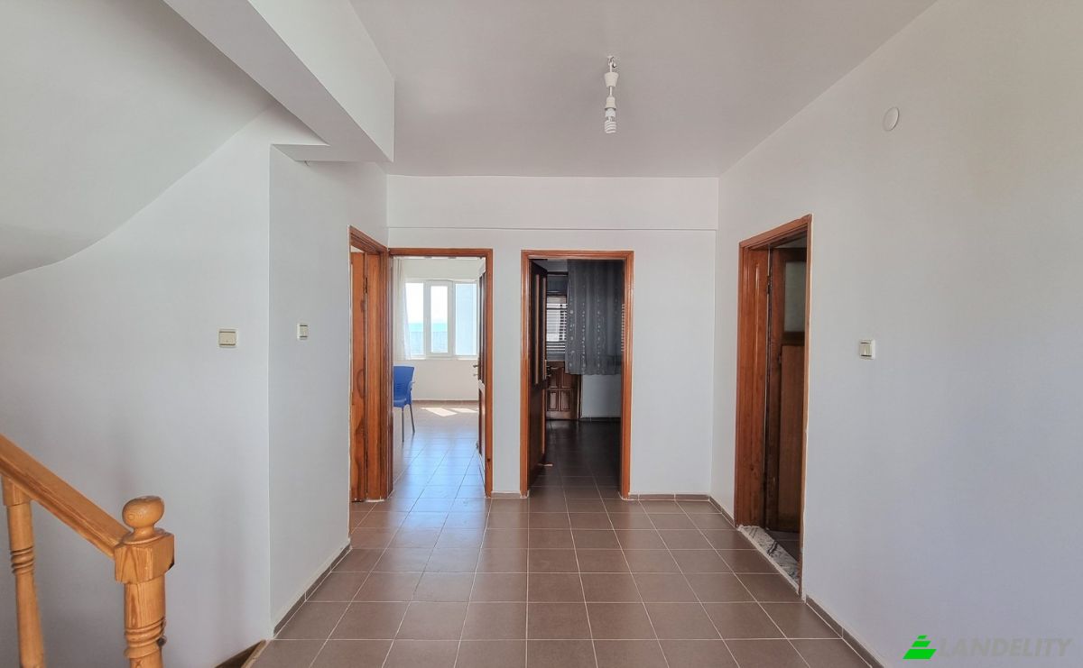 Triplex for Sale Narli, Bekir Sk No:56, 10870 Edremit Balikesir, Edremit Balikesir, Edremit, Balikesir, Turkiye. Photo 12